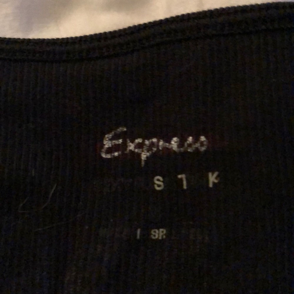 Model live - Picture 4 of 4